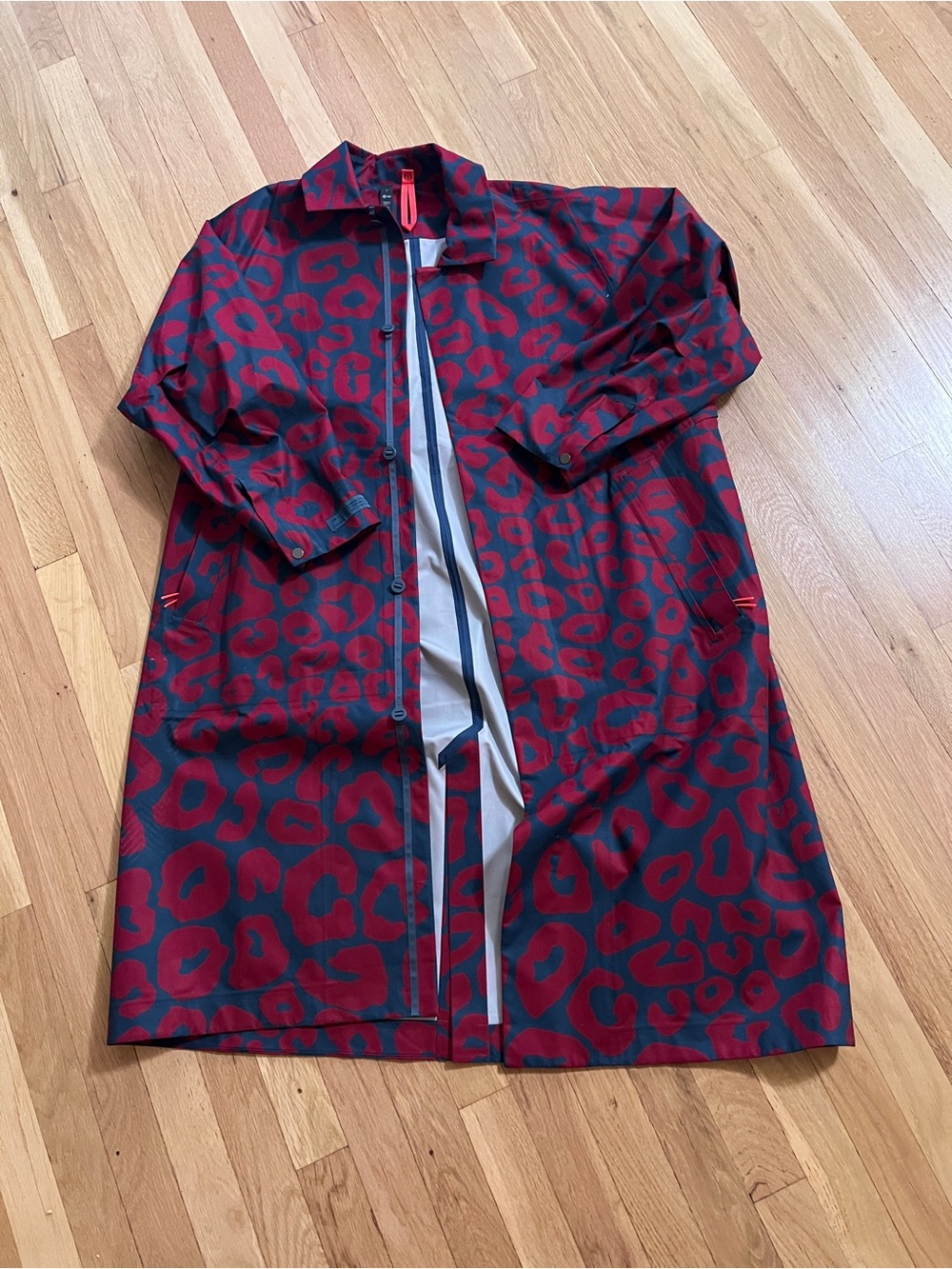 lululemon athletica Red & blue Leopard-Print Men’s Raincoat